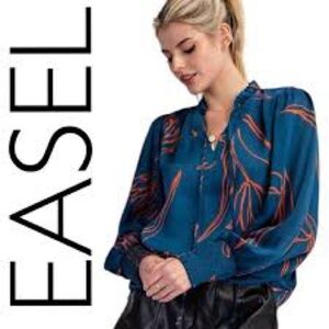195 - Easel NWT Teal Blue Blouse with Orange Floral Pattern, Size Small - Large